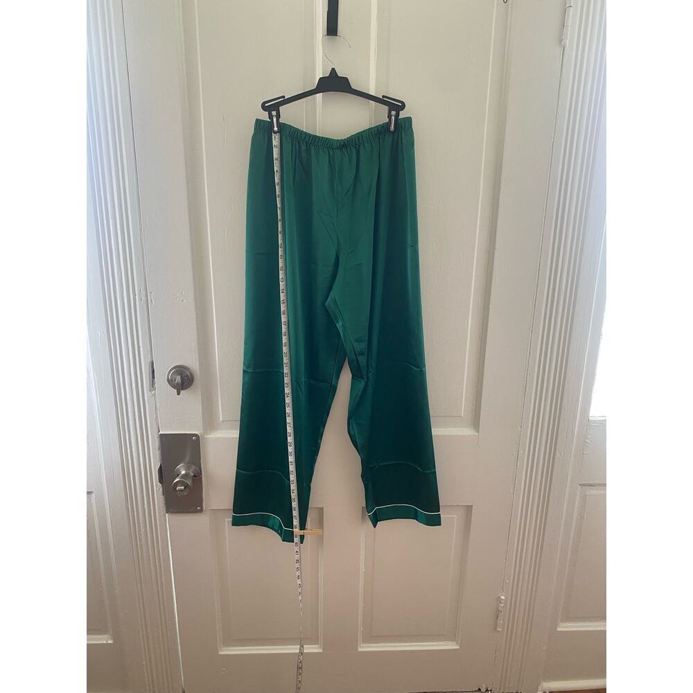 Ekouaer Women’s Size Small Pajama Set button down Christmas Green w/White Trim - Picture 4 of 7